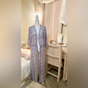 Vince Camuto- Floral Print Kimono/ Duster (Long)- Size: M